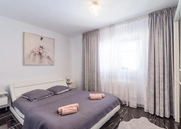 Karina 滨海略雷特